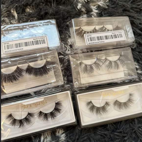 Strip Lash Bundle - Picture 3 of 4